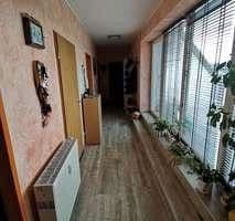 Pronájem bytu 4+1 94 m², Bahraer Straße 14, Hirschstein, Sasko Pronájem bytu 4+1 94 m², Bahraer Straße 14, Hirschstein, Sasko