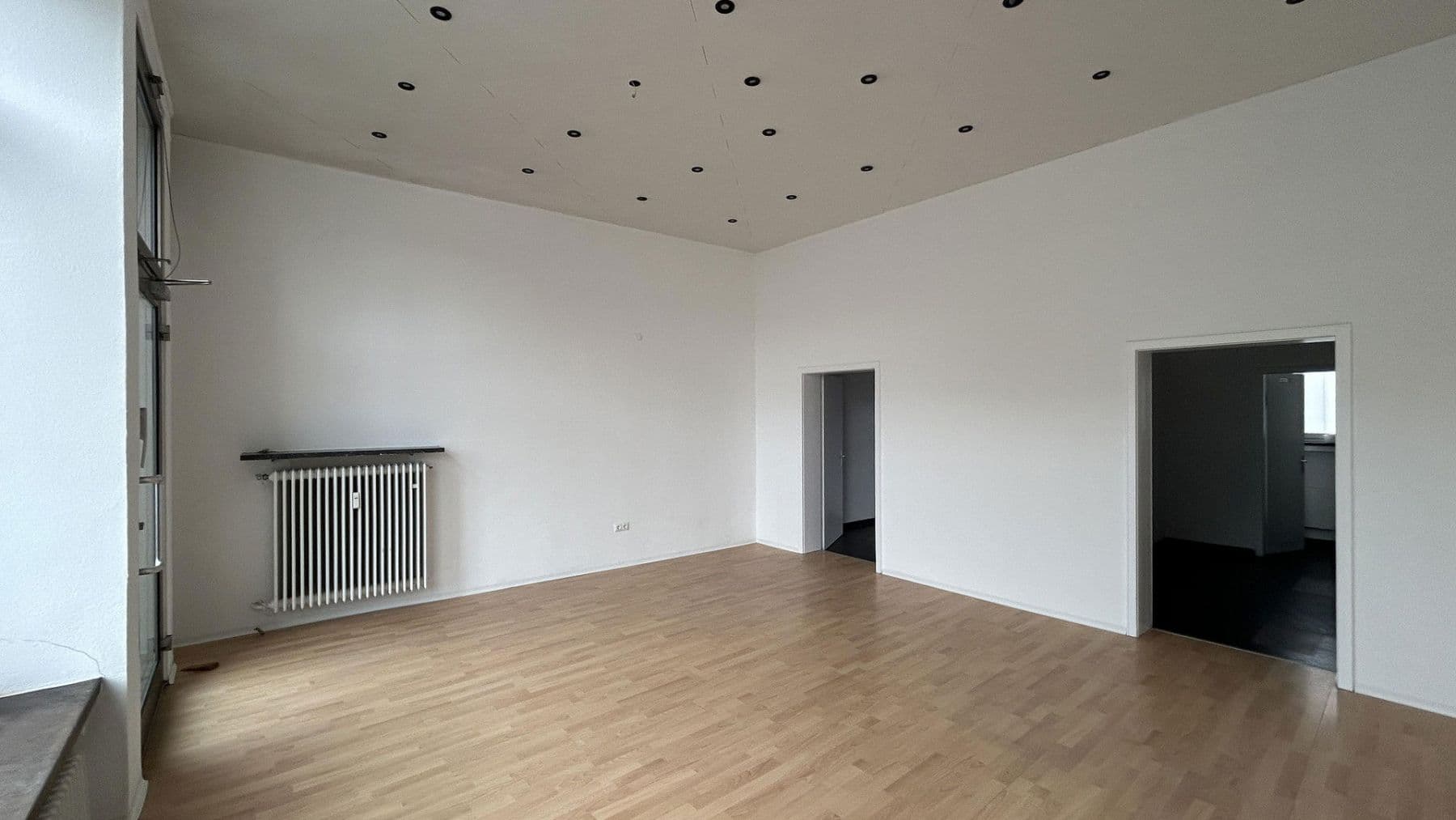 Prodej nebytového prostoru 57 m², Friedberger Str. 152, Augsburg, Bavorsko Prodej nebytového prostoru 57 m², Friedberger Str. 152, Augsburg, Bavorsko
