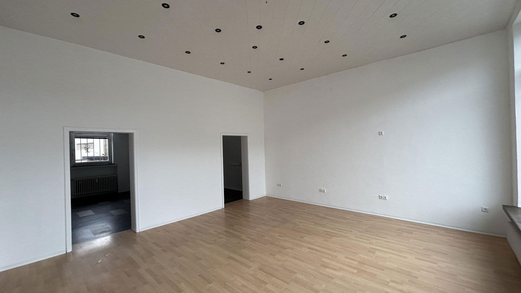 Prodej nebytového prostoru 57 m², Friedberger Str. 152, Augsburg, Bavorsko Prodej nebytového prostoru 57 m², Friedberger Str. 152, Augsburg, Bavorsko