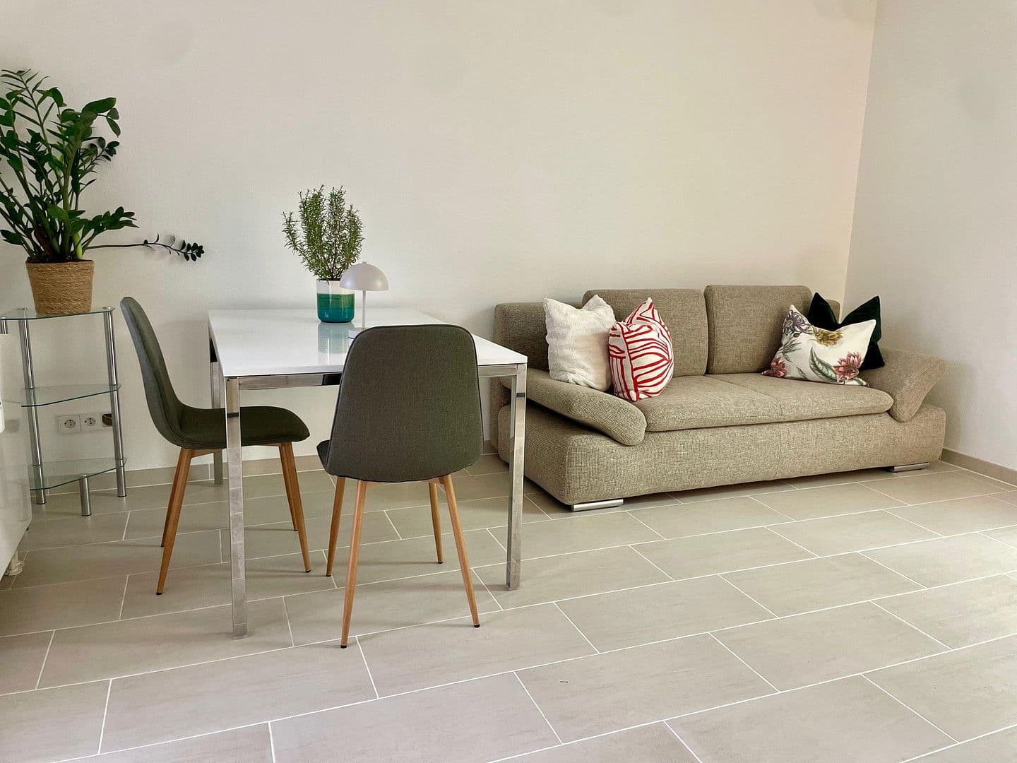 Pronájem bytu 2+kk 45 m², Hauptstraße, Stuttgart, Bádensko-Württembersko Pronájem bytu 2+kk 45 m², Hauptstraße, Stuttgart, Bádensko-Württembersko