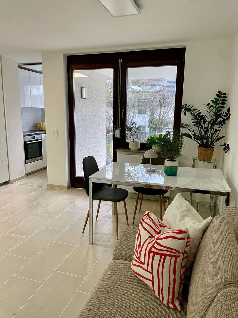 Pronájem bytu 2+kk 45 m², Hauptstraße, Stuttgart, Bádensko-Württembersko Pronájem bytu 2+kk 45 m², Hauptstraße, Stuttgart, Bádensko-Württembersko