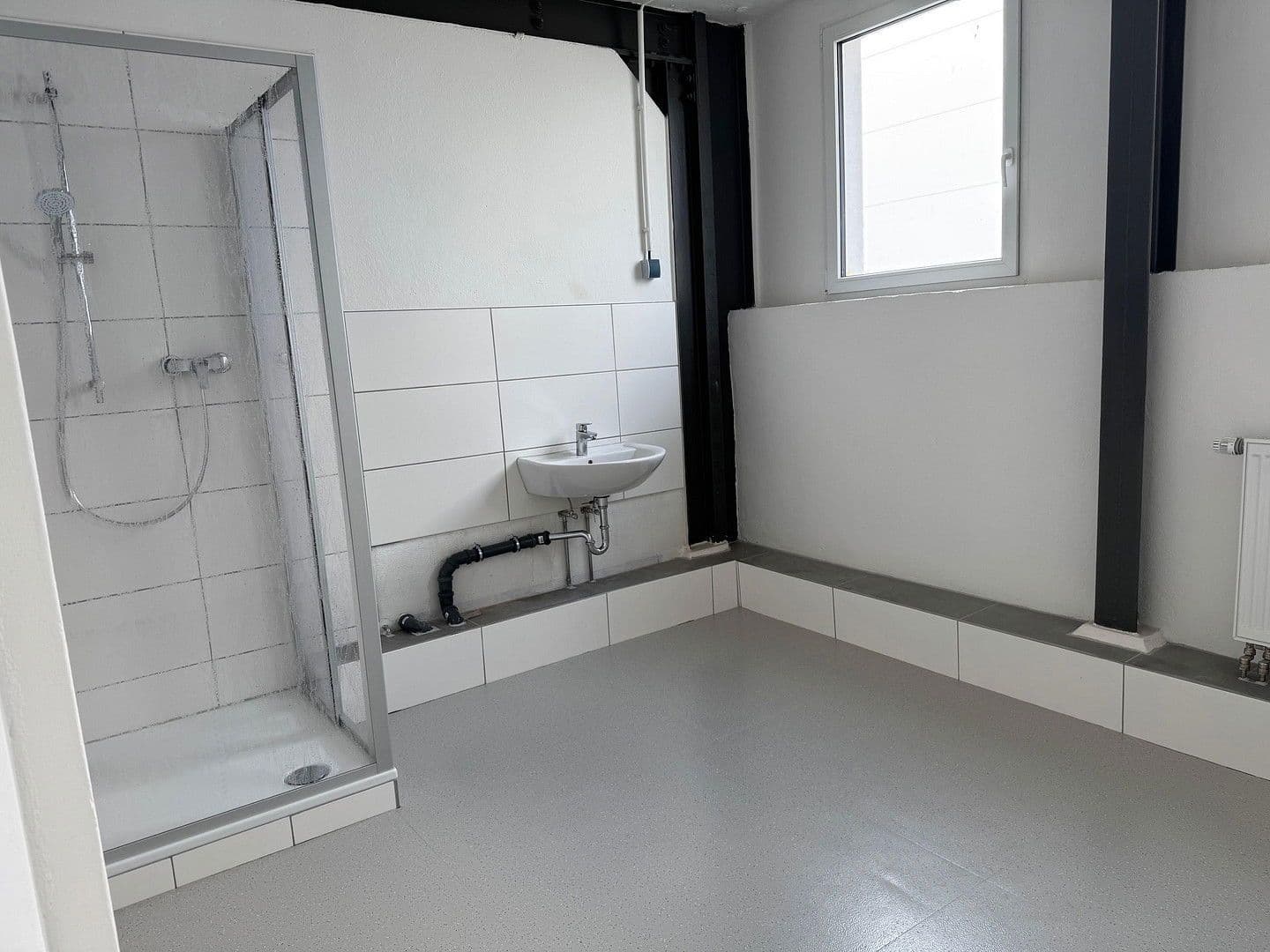 Pronájem nebytového prostoru 1.366 m², Dohna, Sasko Pronájem nebytového prostoru 1.366 m², Dohna, Sasko