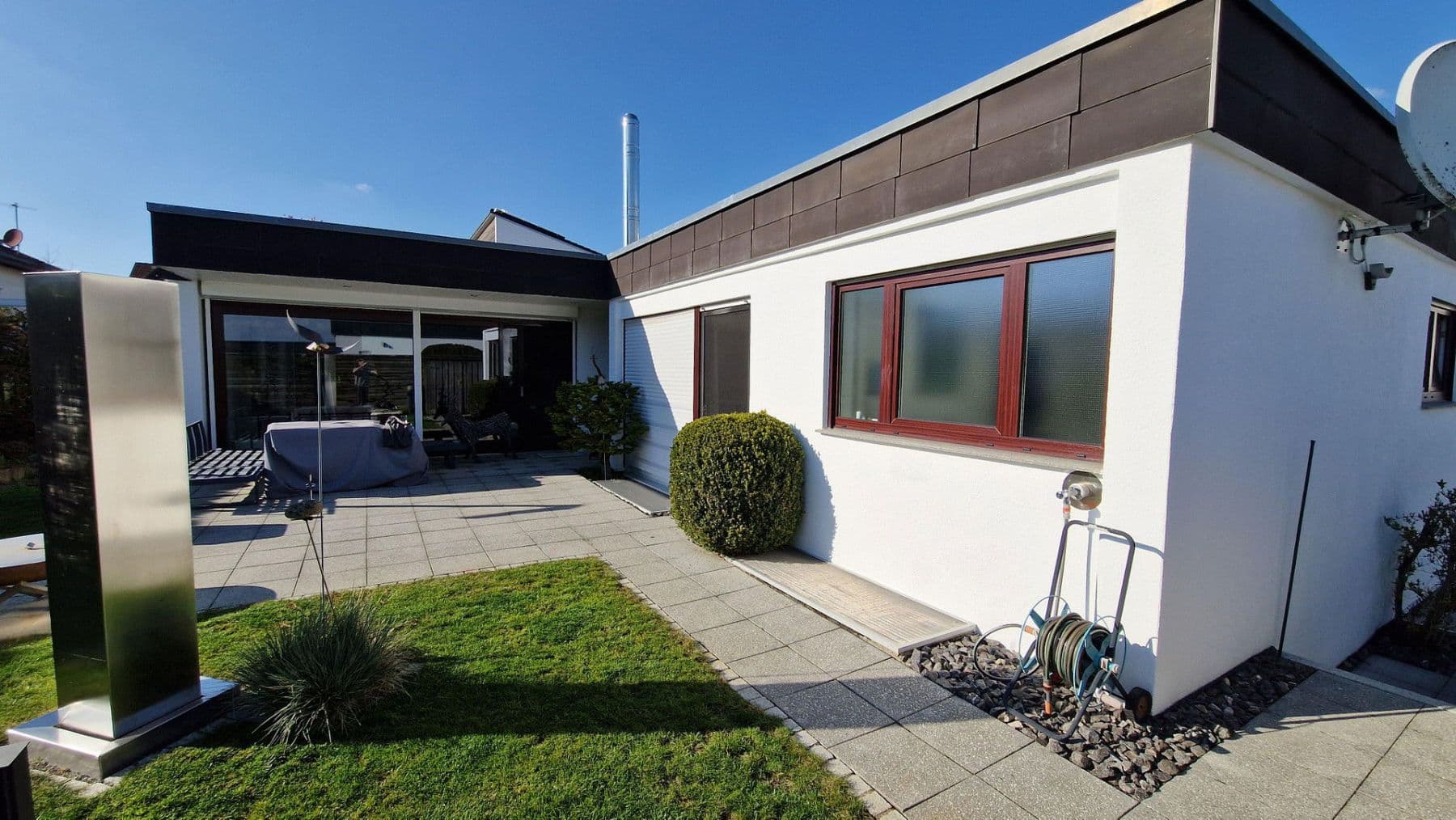 Prodej domu 140 m², pozemek 370 m², Herrenberg, Bádensko-Württembersko Prodej domu 140 m², pozemek 370 m², Herrenberg, Bádensko-Württembersko