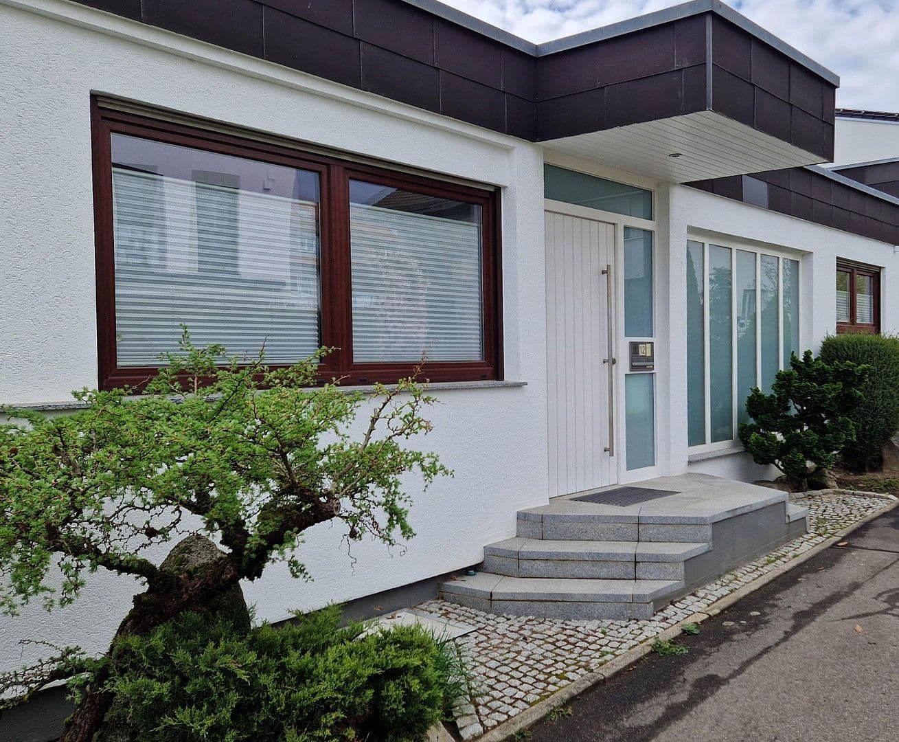 Prodej domu 140 m², pozemek 370 m², Herrenberg, Bádensko-Württembersko Prodej domu 140 m², pozemek 370 m², Herrenberg, Bádensko-Württembersko