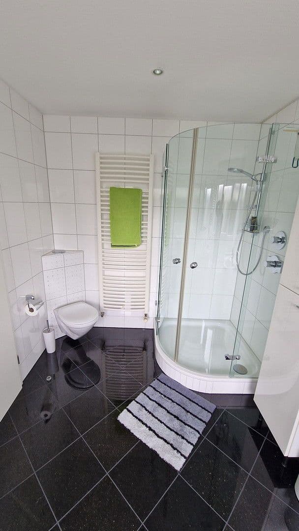 Prodej domu 140 m², pozemek 370 m², Herrenberg, Bádensko-Württembersko Prodej domu 140 m², pozemek 370 m², Herrenberg, Bádensko-Württembersko