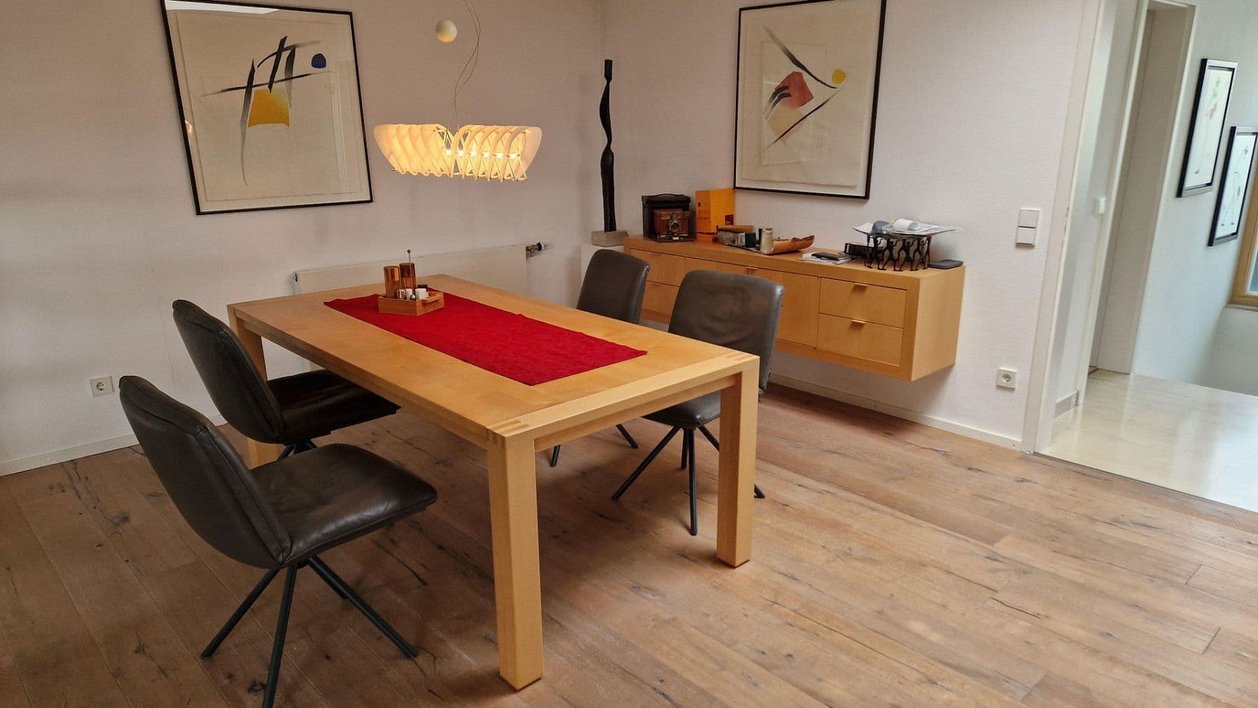 Prodej domu 140 m², pozemek 370 m², Herrenberg, Bádensko-Württembersko Prodej domu 140 m², pozemek 370 m², Herrenberg, Bádensko-Württembersko