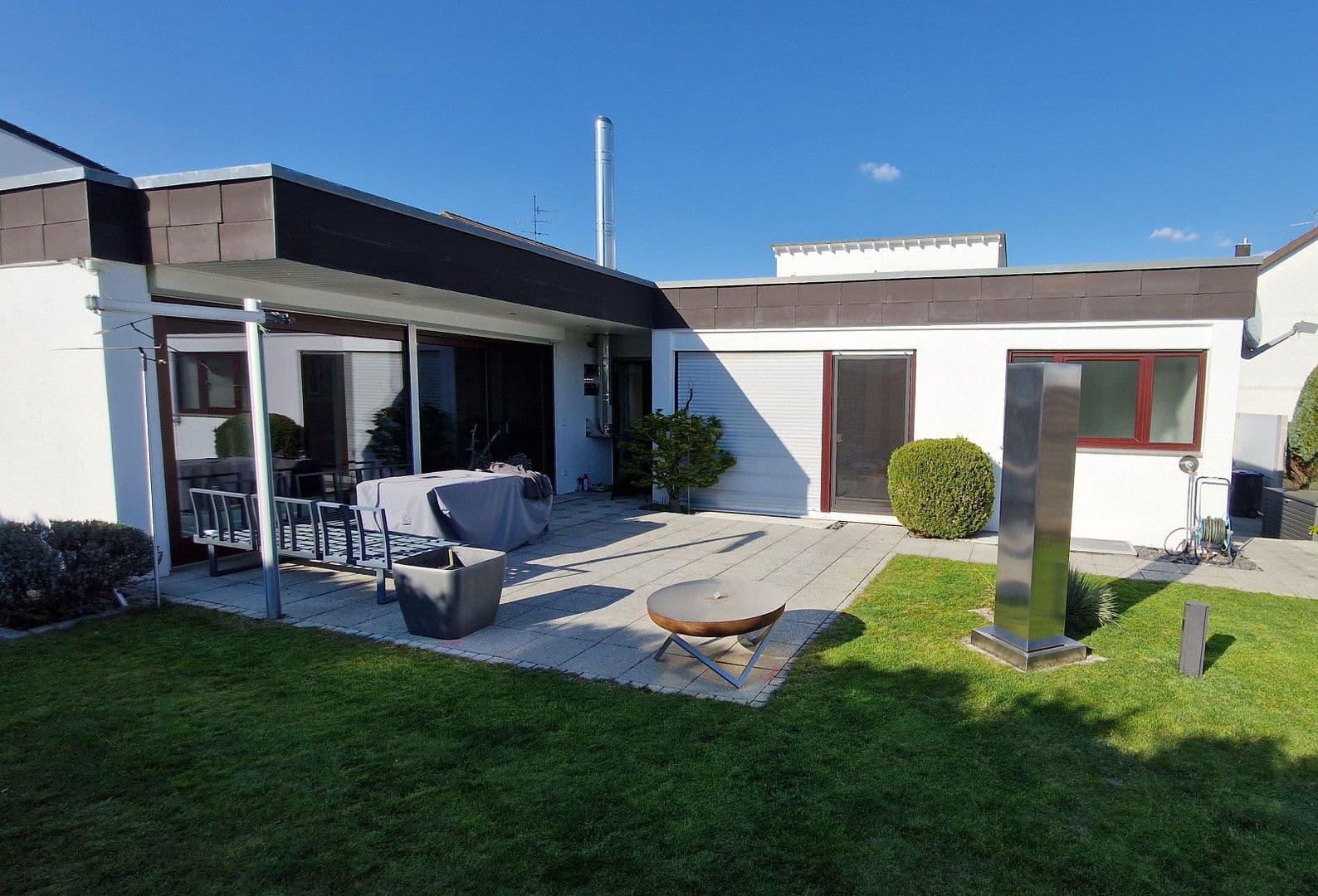 Prodej domu 140 m², pozemek 370 m², Herrenberg, Bádensko-Württembersko Prodej domu 140 m², pozemek 370 m², Herrenberg, Bádensko-Württembersko