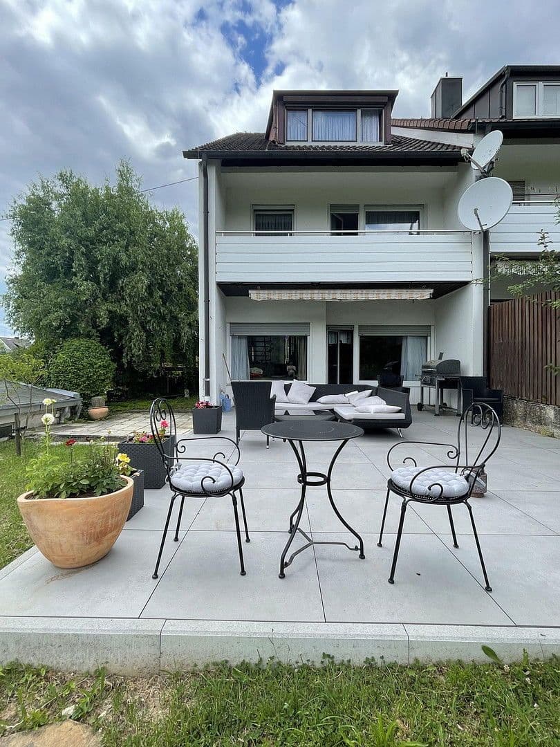 Prodej domu 138 m², pozemek 544 m², Ostfildern, Bádensko-Württembersko Prodej domu 138 m², pozemek 544 m², Ostfildern, Bádensko-Württembersko