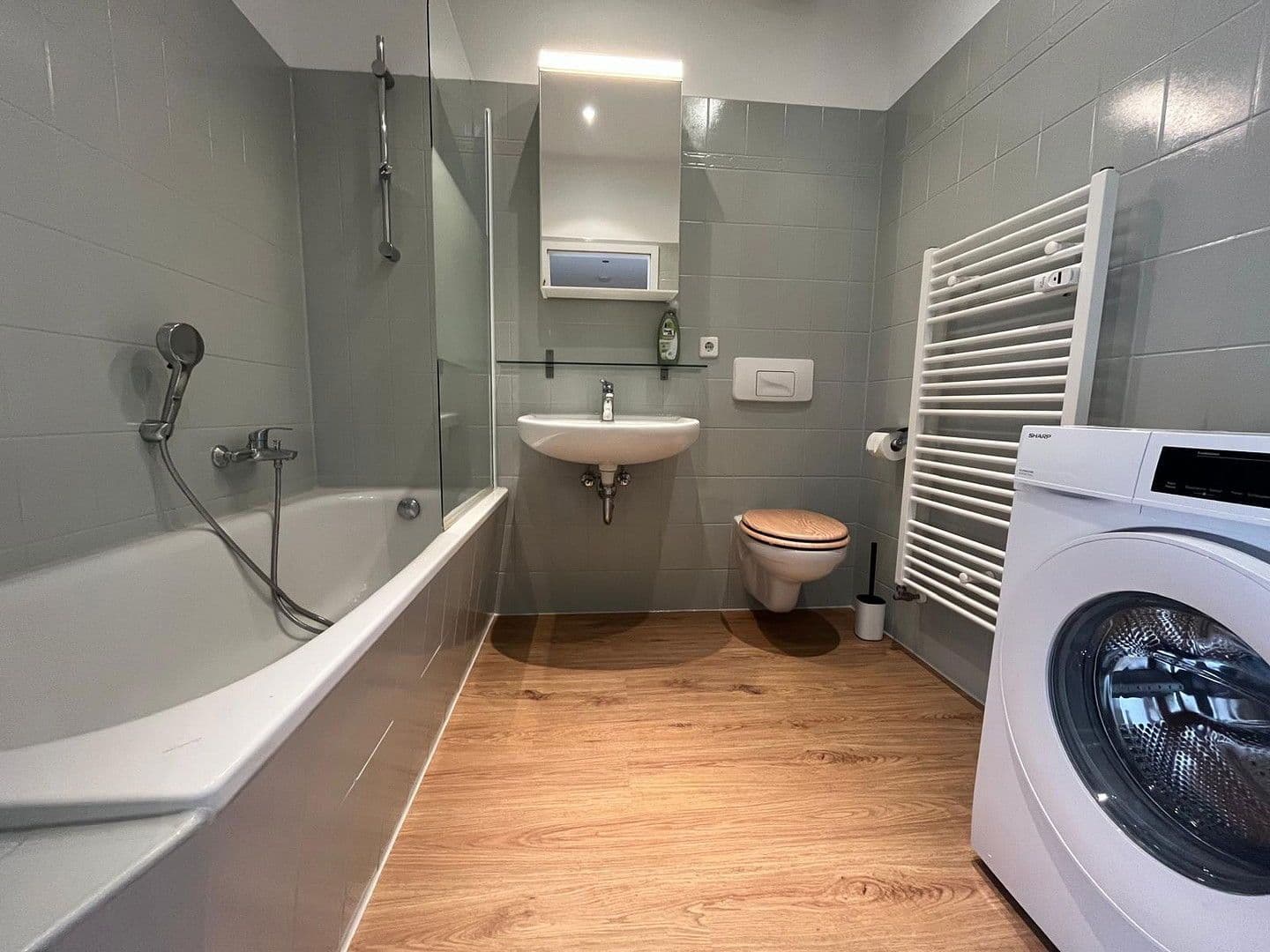 Pronájem bytu 1+1 18 m², Schwarzackerstr. 9, Leipzig, Sasko Pronájem bytu 1+1 18 m², Schwarzackerstr. 9, Leipzig, Sasko