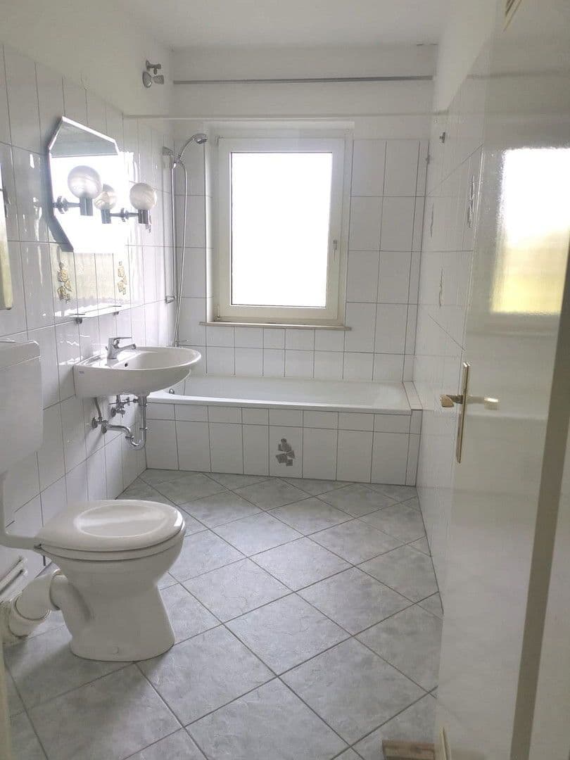 Pronájem bytu 2+1 60 m², Wuppertal, Severní Porýní-Vestfálsko Pronájem bytu 2+1 60 m², Wuppertal, Severní Porýní-Vestfálsko