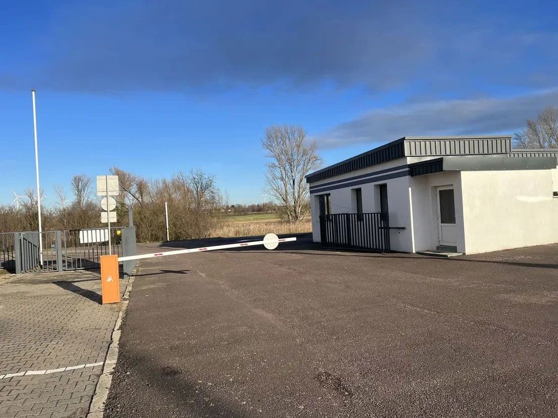 Pronájem nebytového prostoru 91.000 m², Kreisstraße 48, Wettin-Löbejün, Sasko-Anhaltsko Pronájem nebytového prostoru 91.000 m², Kreisstraße 48, Wettin-Löbejün, Sasko-Anhaltsko