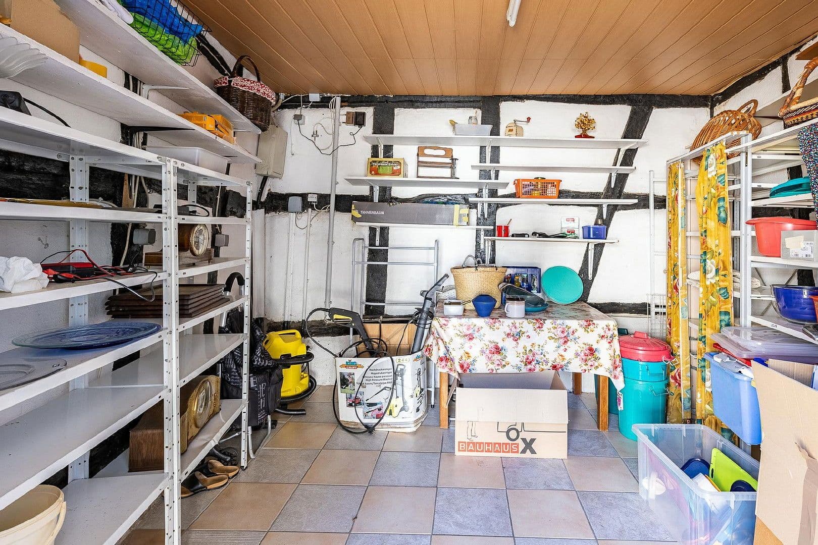 Prodej domu 232 m², pozemek 1.554 m², Schmittstr. 51, Bonn, Severní Porýní-Vestfálsko Prodej domu 232 m², pozemek 1.554 m², Schmittstr. 51, Bonn, Severní Porýní-Vestfálsko