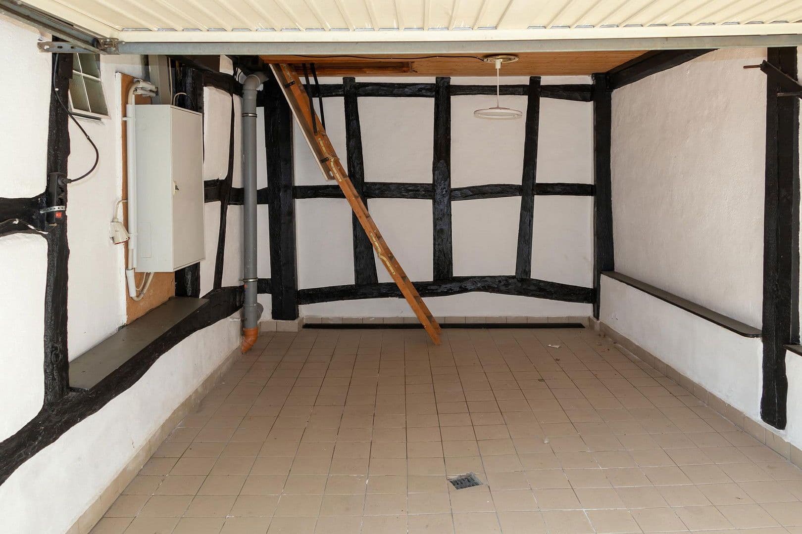 Prodej domu 232 m², pozemek 1.554 m², Schmittstr. 51, Bonn, Severní Porýní-Vestfálsko Prodej domu 232 m², pozemek 1.554 m², Schmittstr. 51, Bonn, Severní Porýní-Vestfálsko