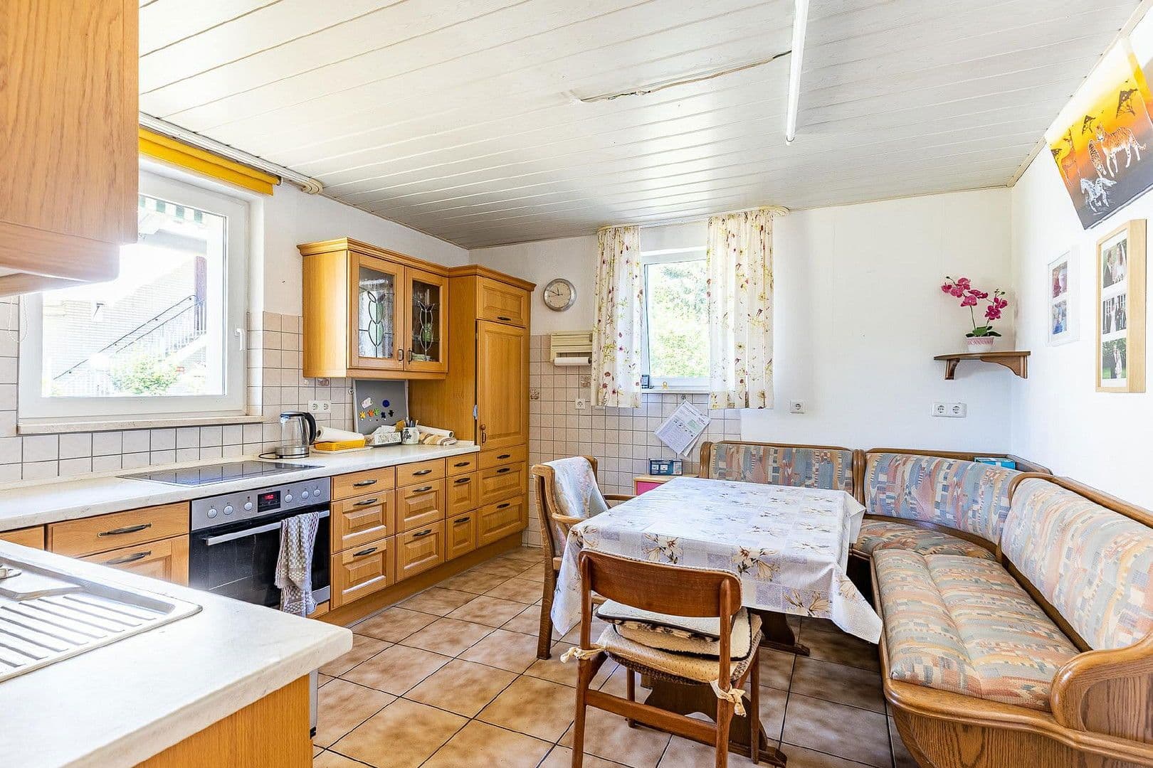 Prodej domu 232 m², pozemek 1.554 m², Schmittstr. 51, Bonn, Severní Porýní-Vestfálsko Prodej domu 232 m², pozemek 1.554 m², Schmittstr. 51, Bonn, Severní Porýní-Vestfálsko