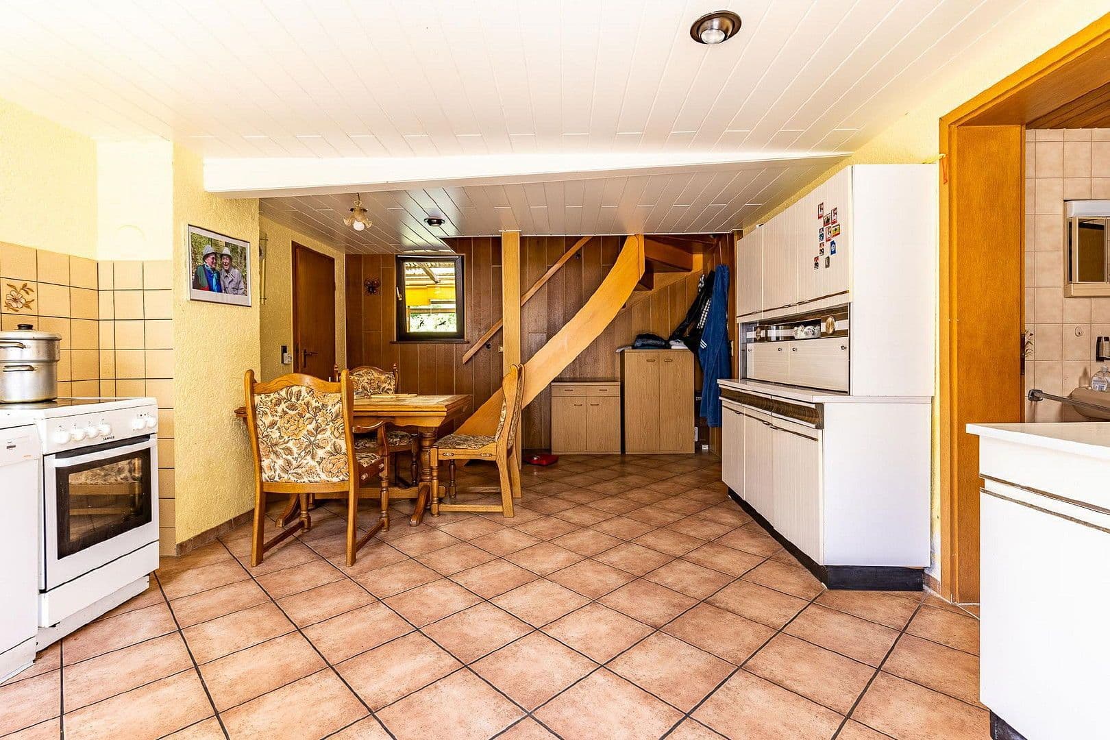 Prodej domu 232 m², pozemek 1.554 m², Schmittstr. 51, Bonn, Severní Porýní-Vestfálsko Prodej domu 232 m², pozemek 1.554 m², Schmittstr. 51, Bonn, Severní Porýní-Vestfálsko