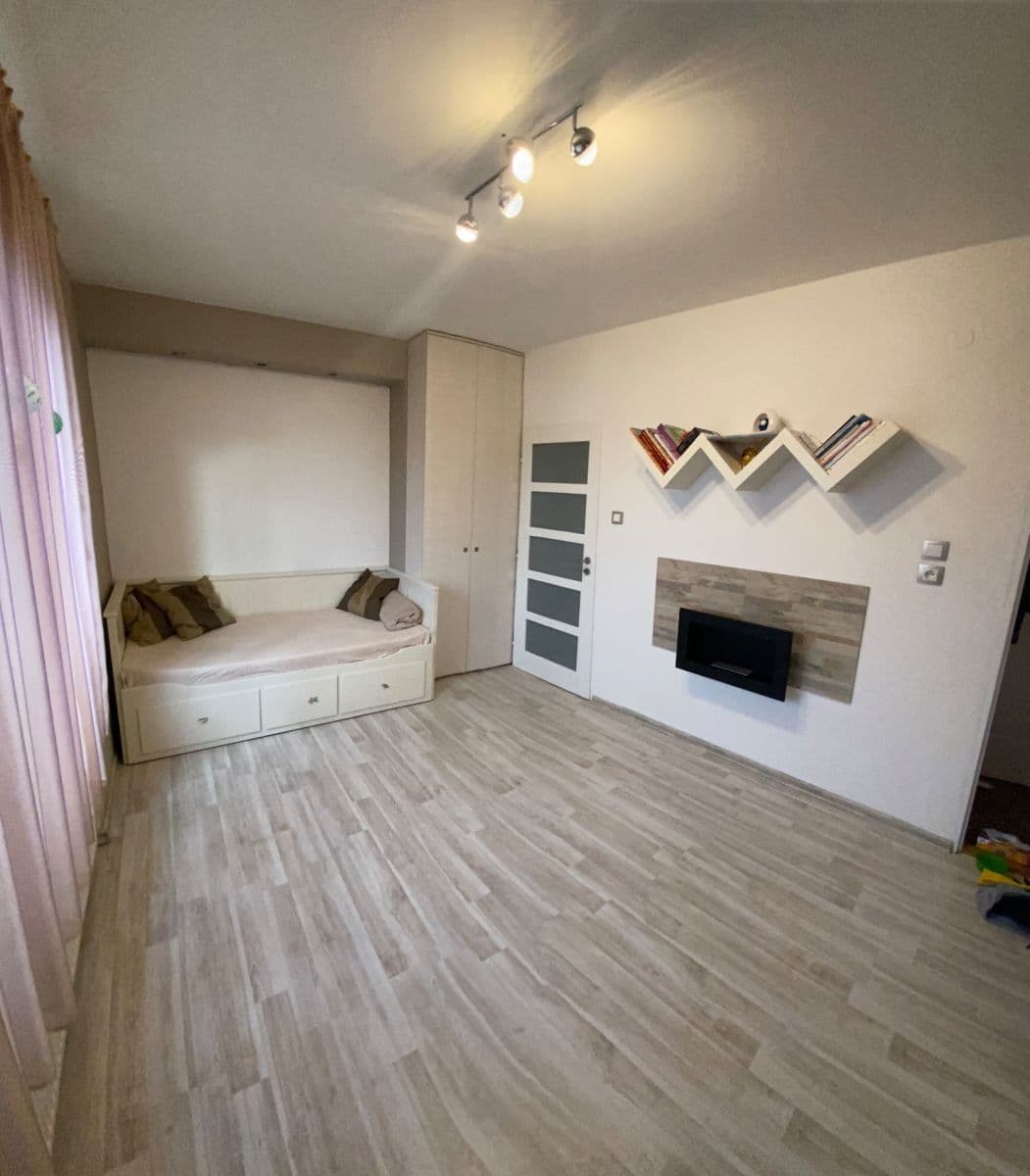 Pronájem bytu 1+kk 29 m², Za Třebešínem, Praha, Praha Pronájem bytu 1+kk 29 m², Za Třebešínem, Praha, Praha