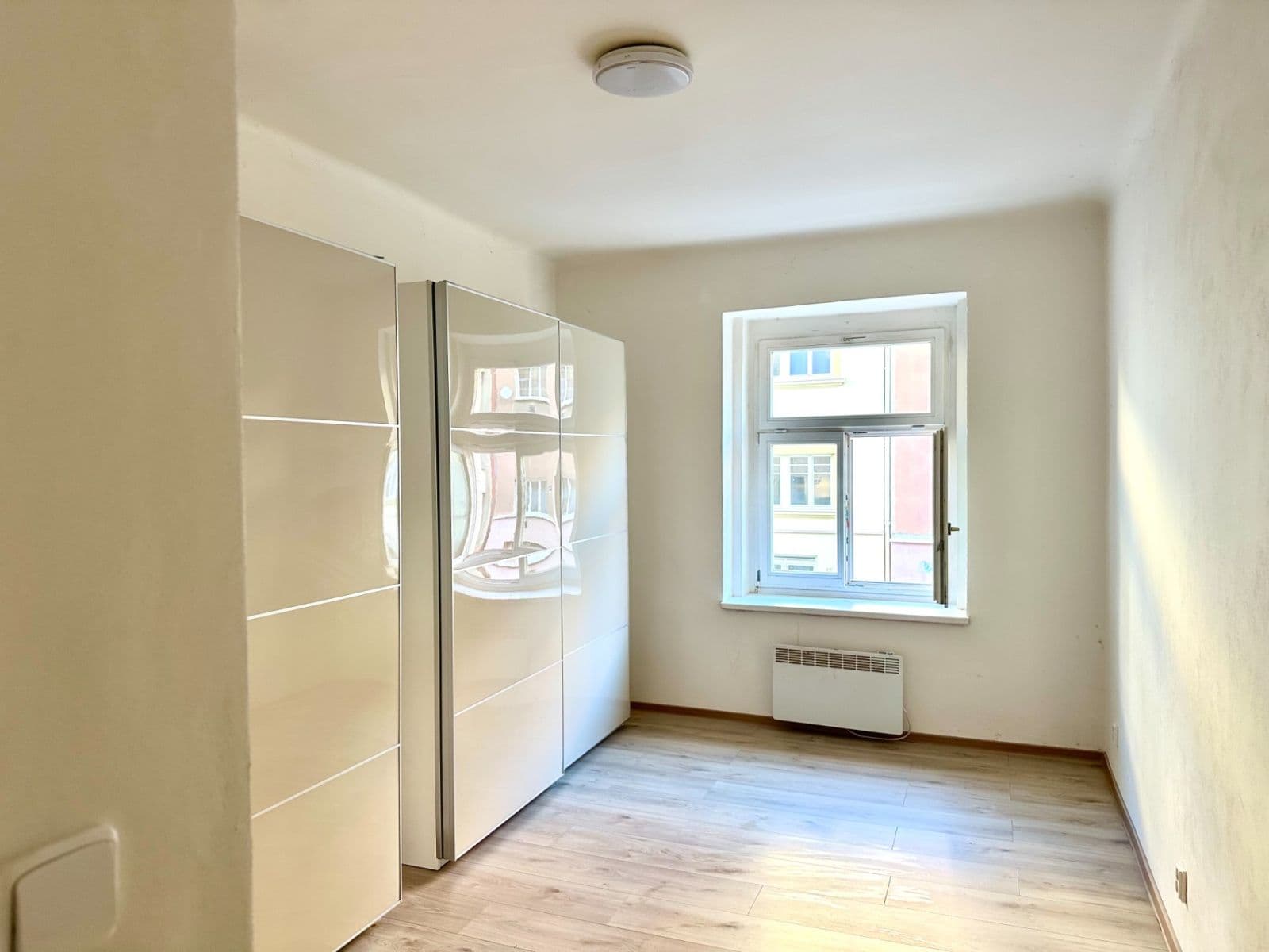Pronájem bytu 2+kk 45 m², Šlikova, Praha, Praha Pronájem bytu 2+kk 45 m², Šlikova, Praha, Praha