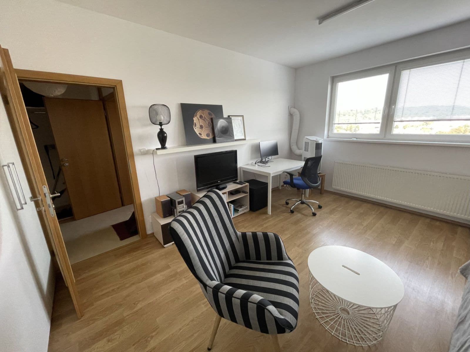 Pronájem bytu 1+kk 33 m², Nademlejnská, Praha, Praha Pronájem bytu 1+kk 33 m², Nademlejnská, Praha, Praha