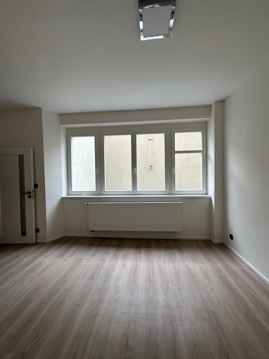 Pronájem bytu 36 m², Křižíkova, Praha, Praha Pronájem bytu 36 m², Křižíkova, Praha, Praha