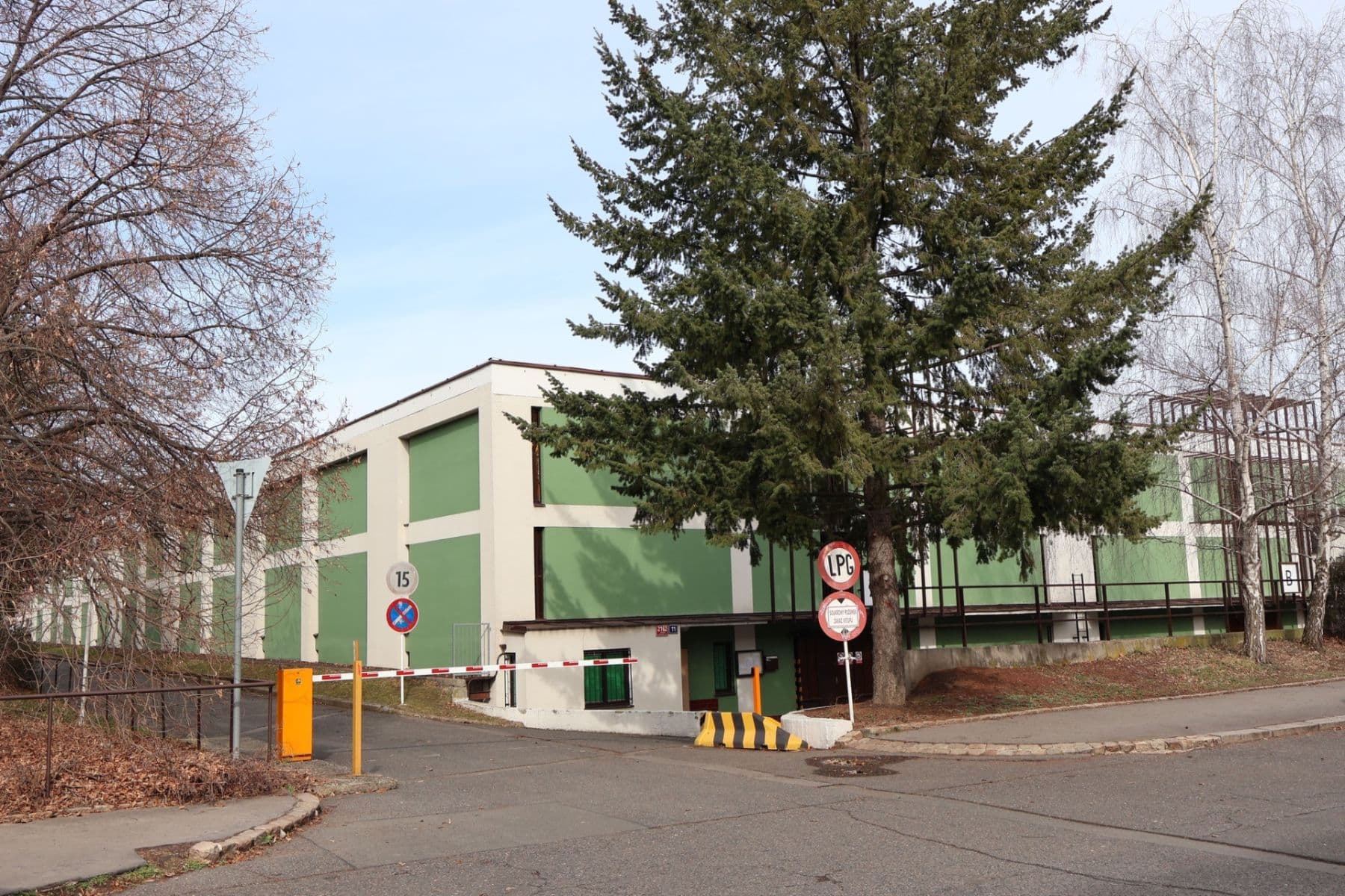 Pronájem garáže 17 m², U Slovanky, Praha, Praha Pronájem garáže 17 m², U Slovanky, Praha, Praha