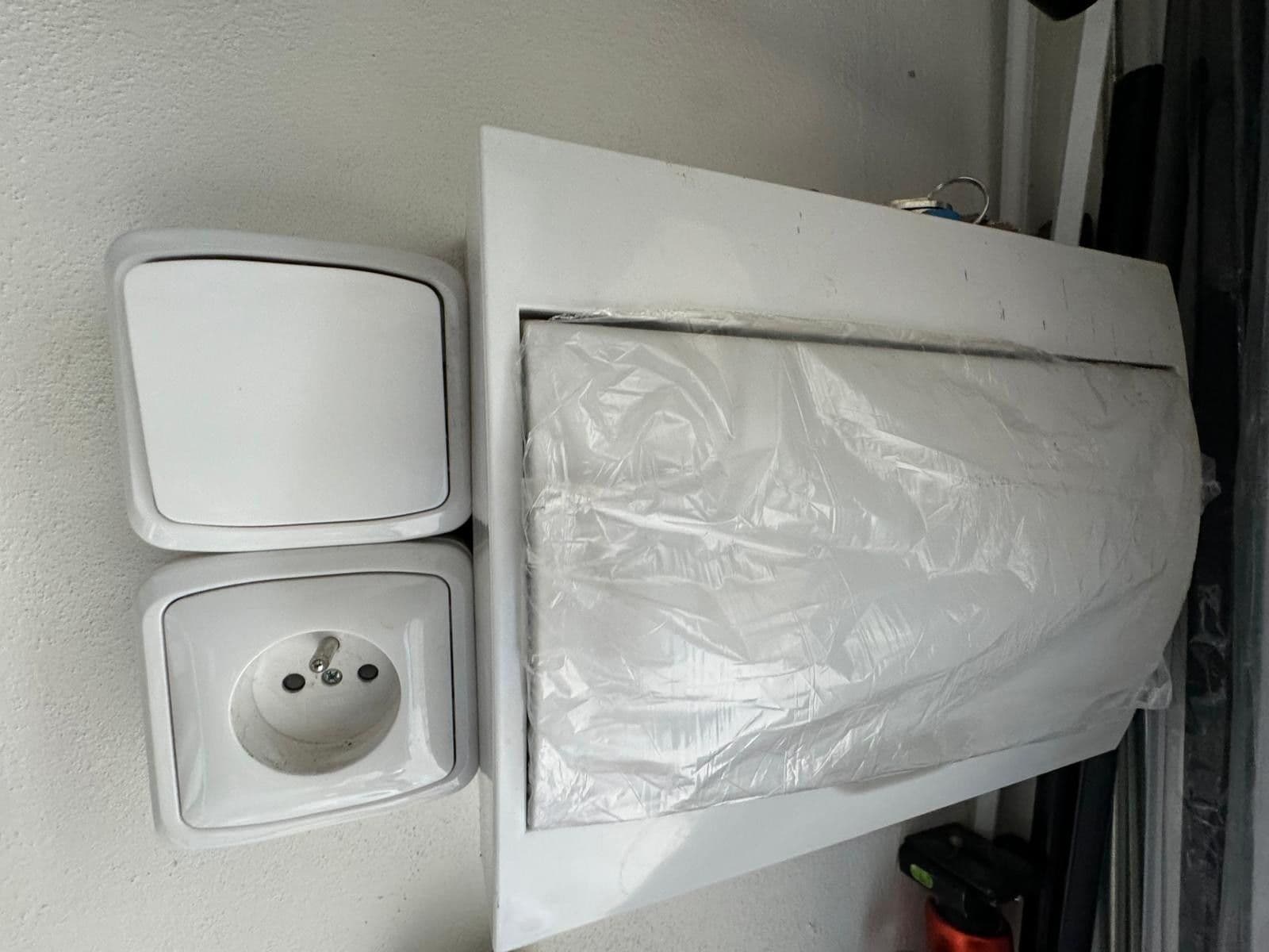 Pronájem garáže 15 m², Bořivojova, Praha, Praha Pronájem garáže 15 m², Bořivojova, Praha, Praha