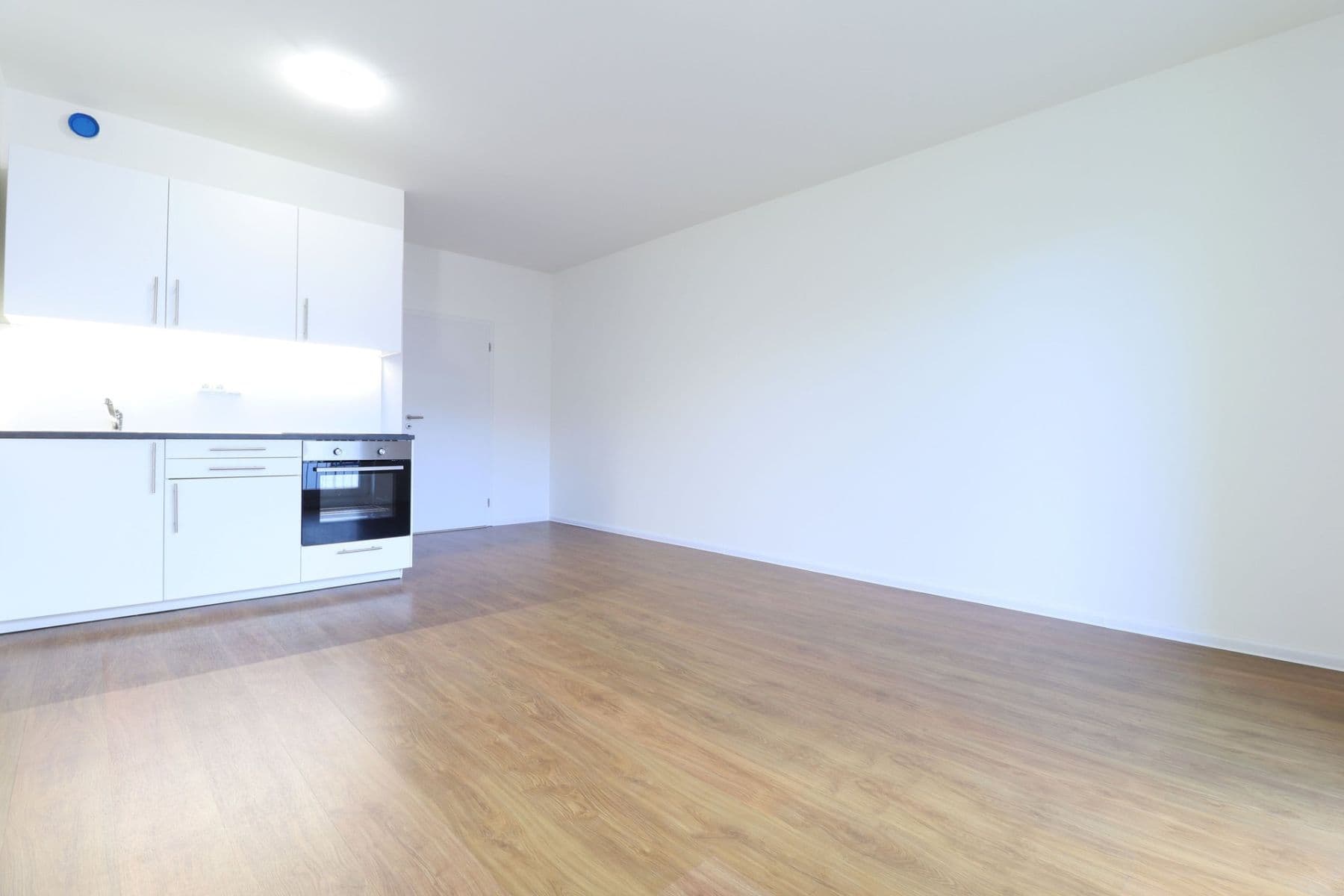 Pronájem bytu 1+kk 32 m², Makedonská, Praha, Praha Pronájem bytu 1+kk 32 m², Makedonská, Praha, Praha