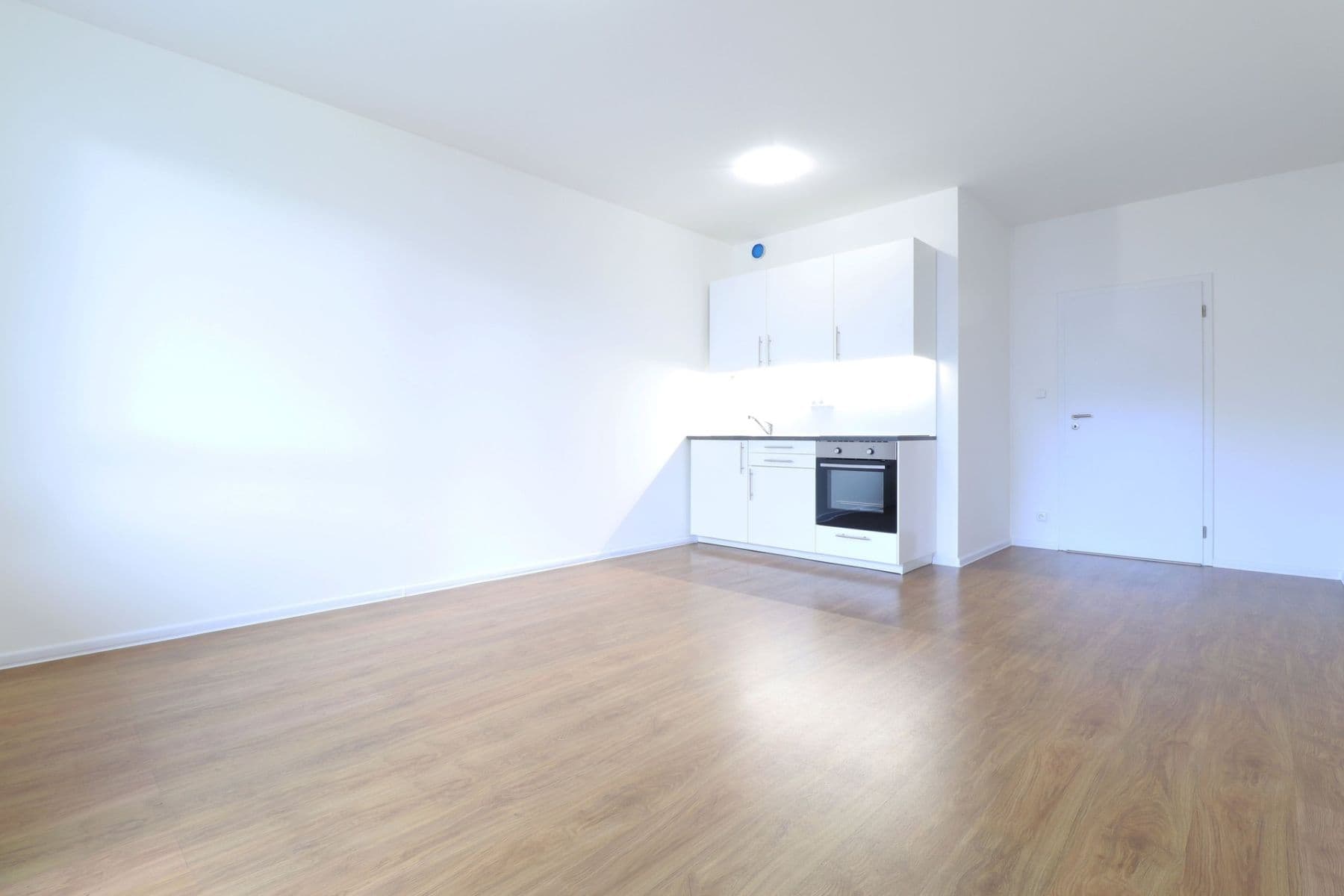 Pronájem bytu 1+kk 32 m², Makedonská, Praha, Praha Pronájem bytu 1+kk 32 m², Makedonská, Praha, Praha