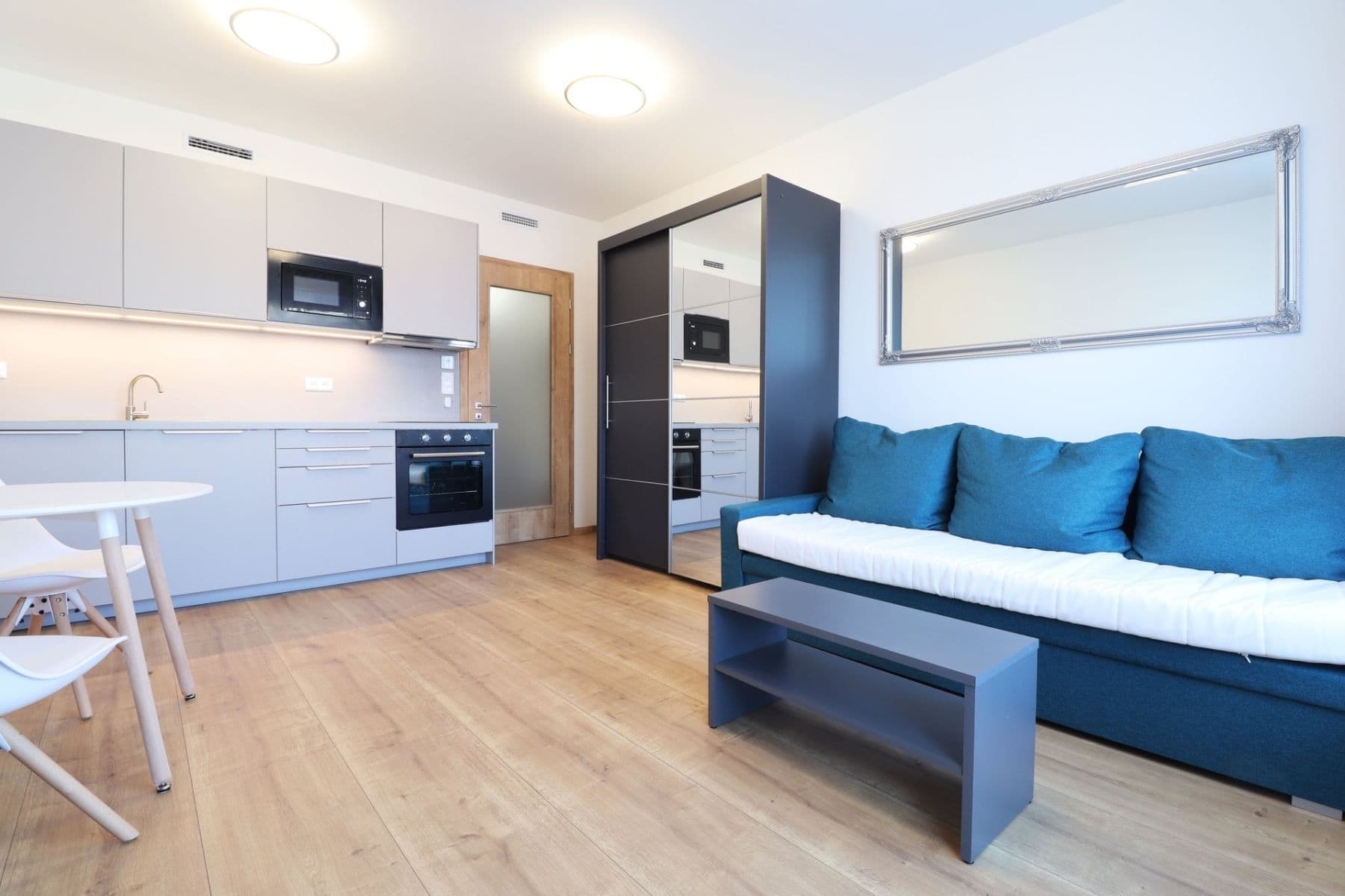Pronájem bytu 1+kk 28 m², Stejnosměrná, Praha, Praha Pronájem bytu 1+kk 28 m², Stejnosměrná, Praha, Praha