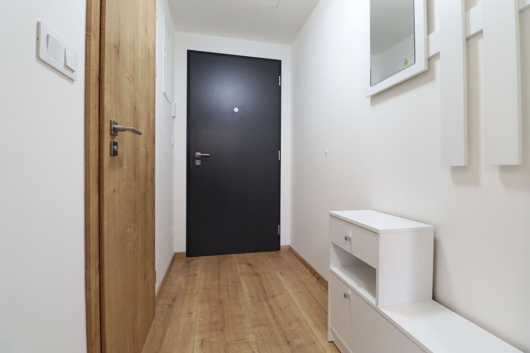 Pronájem bytu 1+kk 28 m², Stejnosměrná, Praha, Praha Pronájem bytu 1+kk 28 m², Stejnosměrná, Praha, Praha
