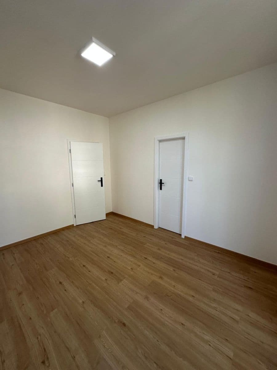 Pronájem bytu 64 m², K Zámku, Praha, Praha Pronájem bytu 64 m², K Zámku, Praha, Praha