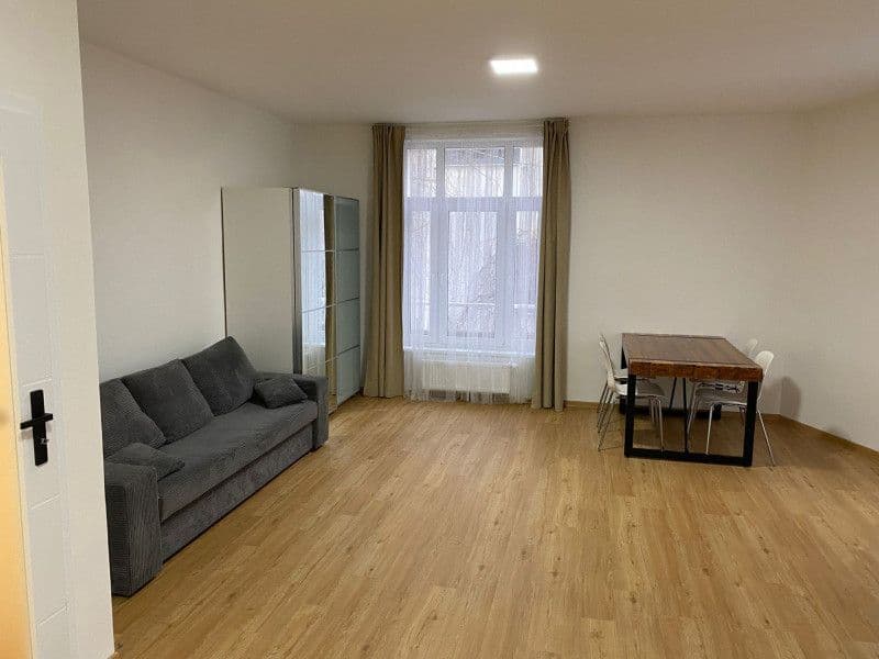 Pronájem bytu 64 m², K Zámku, Praha, Praha Pronájem bytu 64 m², K Zámku, Praha, Praha