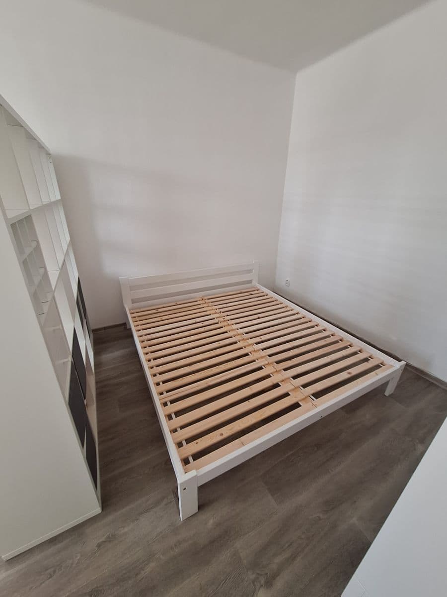 Pronájem bytu 1+1 40 m², Zámecký okruh, Opava, Moravskoslezský kraj Pronájem bytu 1+1 40 m², Zámecký okruh, Opava, Moravskoslezský kraj