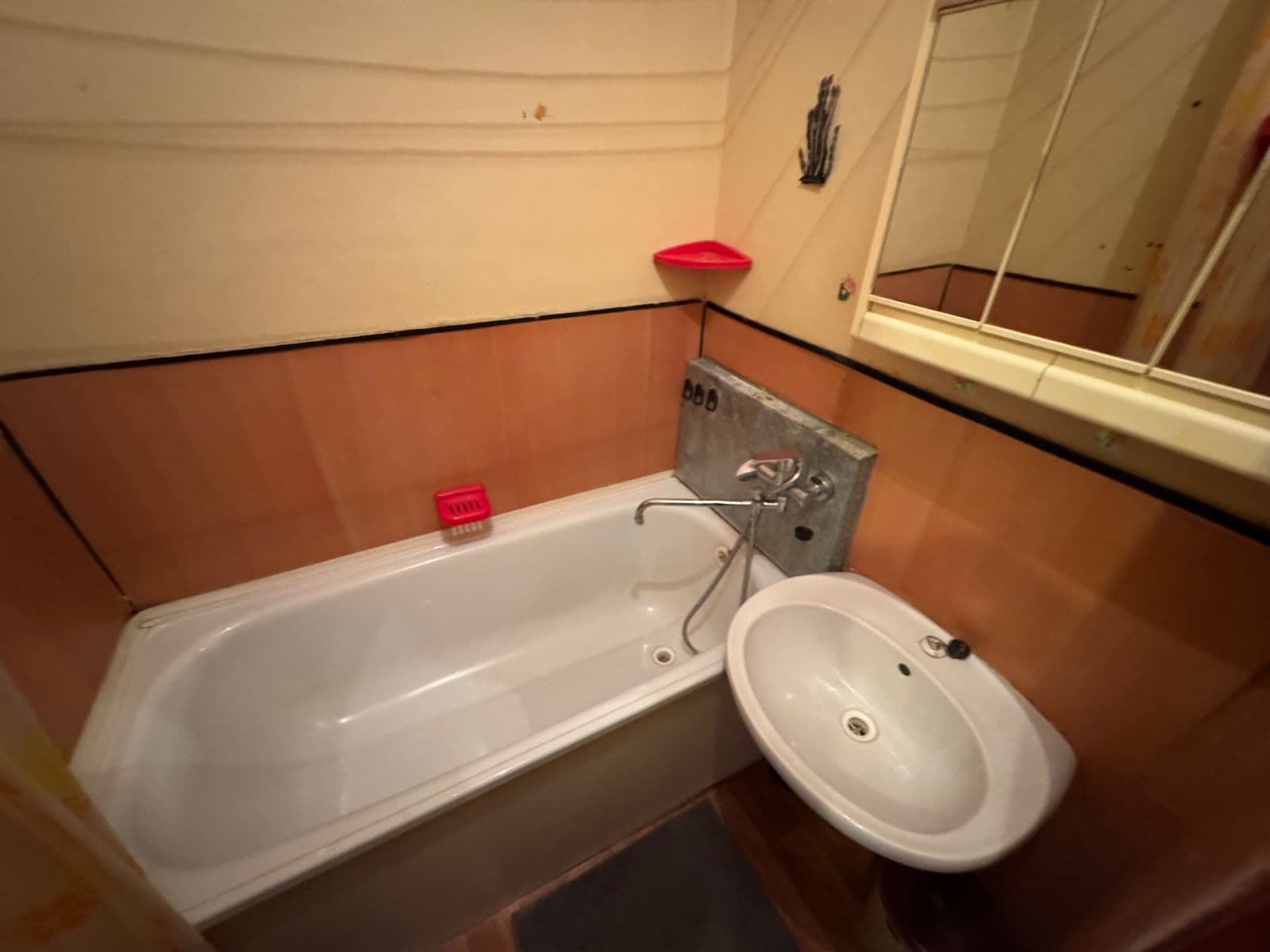 Prodej bytu 2+1 54 m², Vítězslava Nezvala, Most, Ústecký kraj Prodej bytu 2+1 54 m², Vítězslava Nezvala, Most, Ústecký kraj