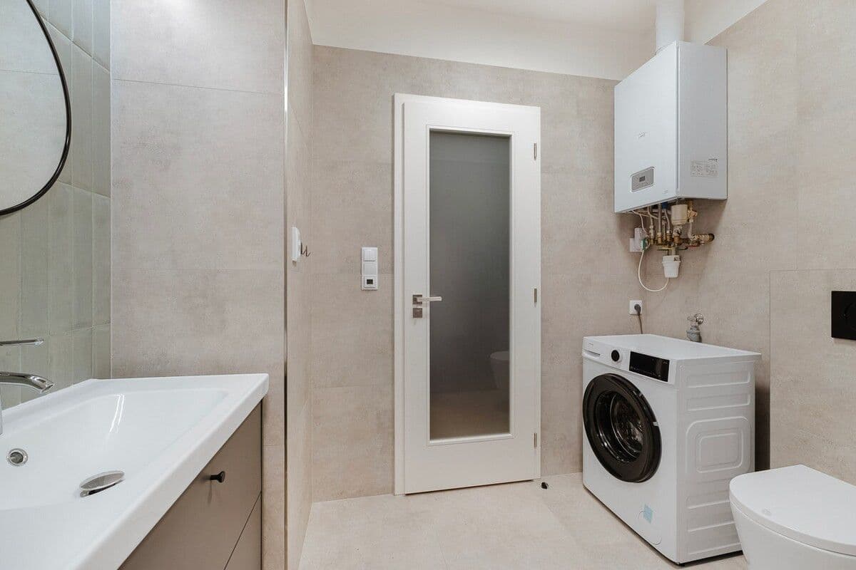 Pronájem bytu 50 m², Urxova, Praha, Praha Pronájem bytu 50 m², Urxova, Praha, Praha