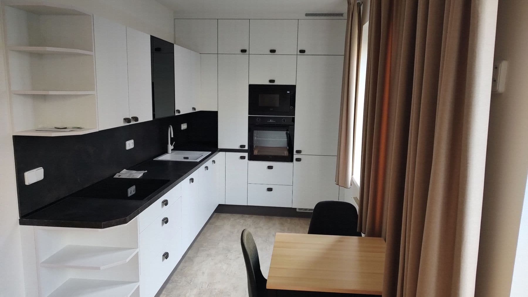 Pronájem bytu 2+1 52 m², Malovická, Praha, Praha Pronájem bytu 2+1 52 m², Malovická, Praha, Praha