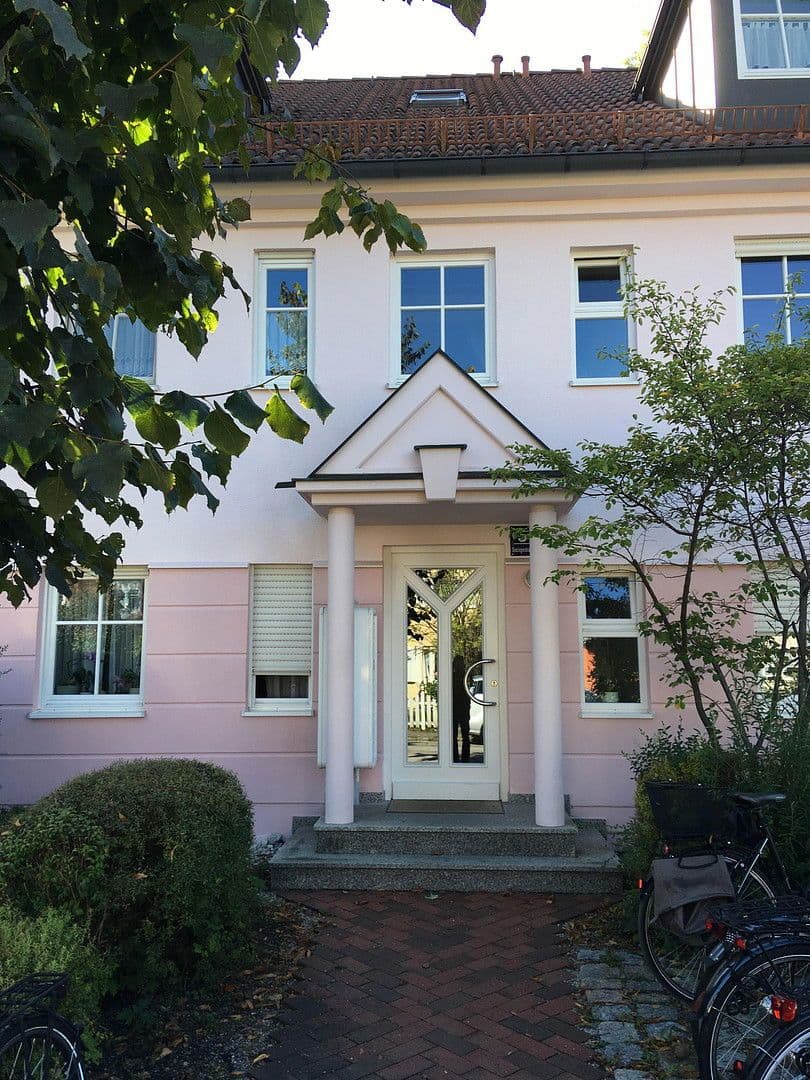 Pronájem bytu 1+1 35 m², Sinzinger Str. 5, Fürstenfeldbruck, Bavorsko Pronájem bytu 1+1 35 m², Sinzinger Str. 5, Fürstenfeldbruck, Bavorsko