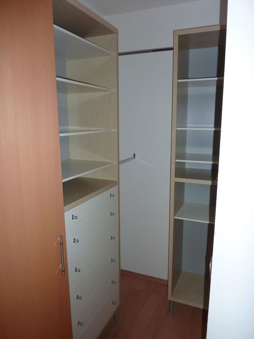 Pronájem bytu 1+1 35 m², Sinzinger Str. 5, Fürstenfeldbruck, Bavorsko Pronájem bytu 1+1 35 m², Sinzinger Str. 5, Fürstenfeldbruck, Bavorsko