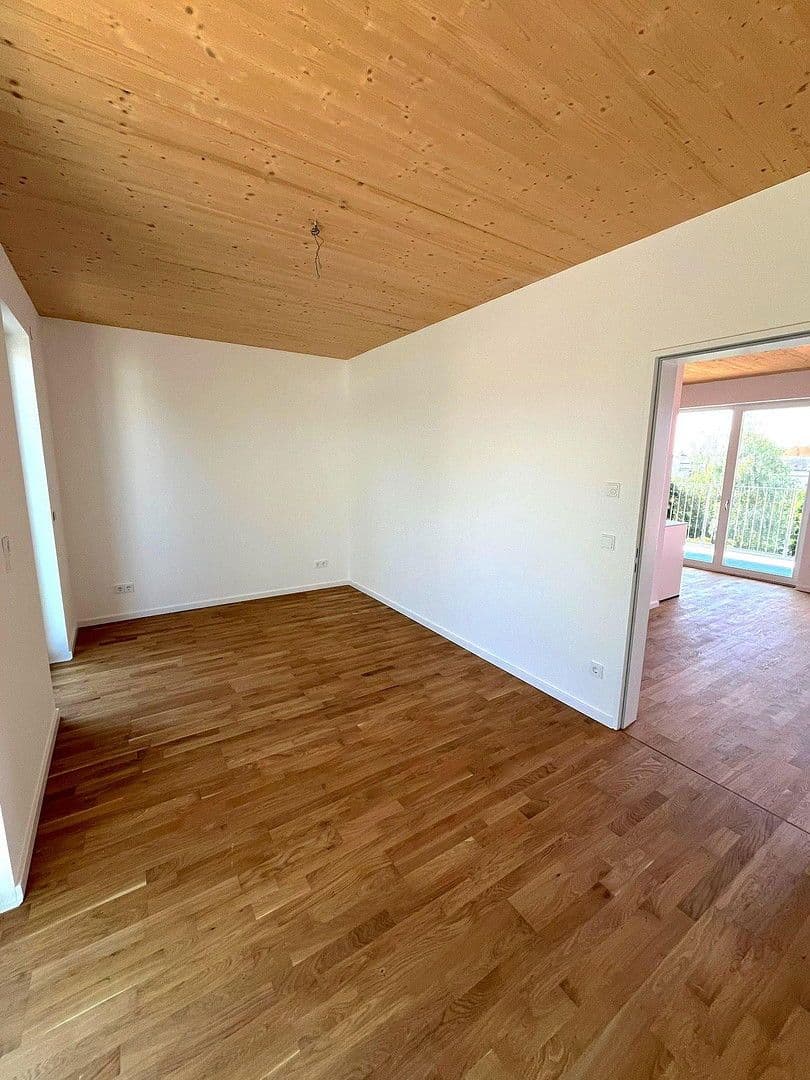 Pronájem bytu 2+1 69 m², Giselastraße 11, Bezirk Lichtenberg, Berlín Pronájem bytu 2+1 69 m², Giselastraße 11, Bezirk Lichtenberg, Berlín