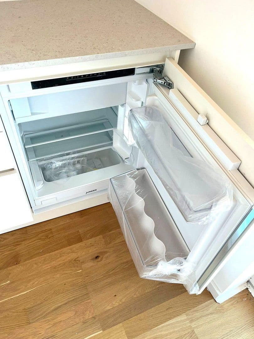 Pronájem bytu 2+1 69 m², Giselastraße 11, Bezirk Lichtenberg, Berlín Pronájem bytu 2+1 69 m², Giselastraße 11, Bezirk Lichtenberg, Berlín