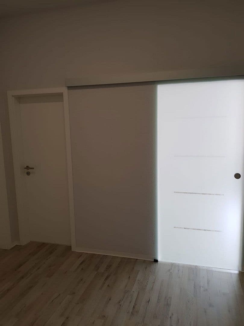 Pronájem bytu 3+1 85 m², Bahnhofstraße 2, Reichenbach, Sasko Pronájem bytu 3+1 85 m², Bahnhofstraße 2, Reichenbach, Sasko