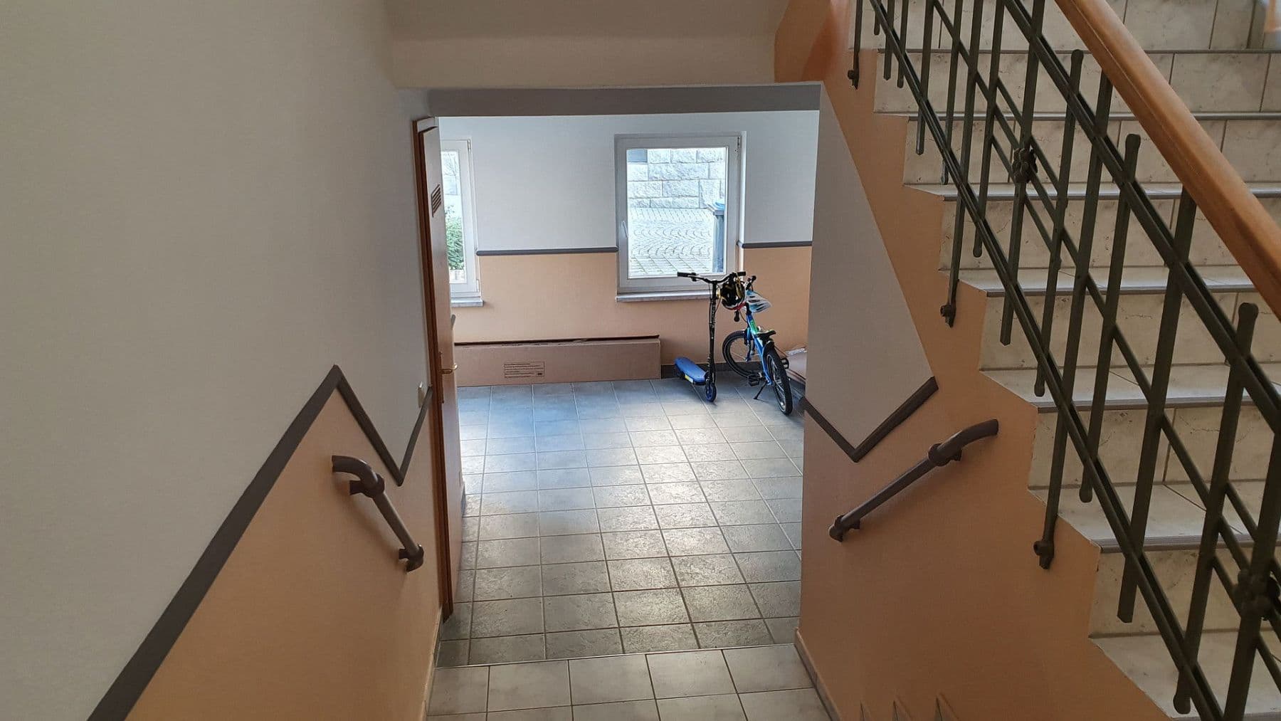 Pronájem bytu 3+1 85 m², Bahnhofstraße 2, Reichenbach, Sasko Pronájem bytu 3+1 85 m², Bahnhofstraße 2, Reichenbach, Sasko