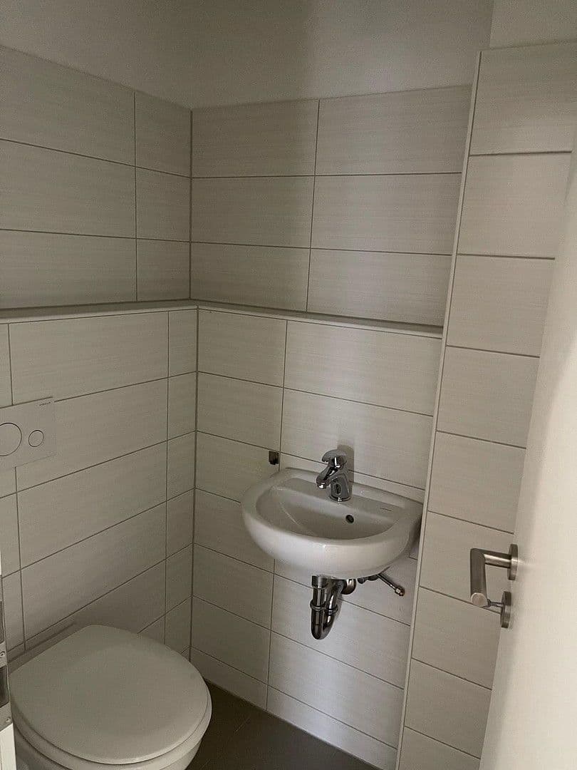 Pronájem bytu 3+1 85 m², Bahnhofstraße 2, Reichenbach, Sasko Pronájem bytu 3+1 85 m², Bahnhofstraße 2, Reichenbach, Sasko