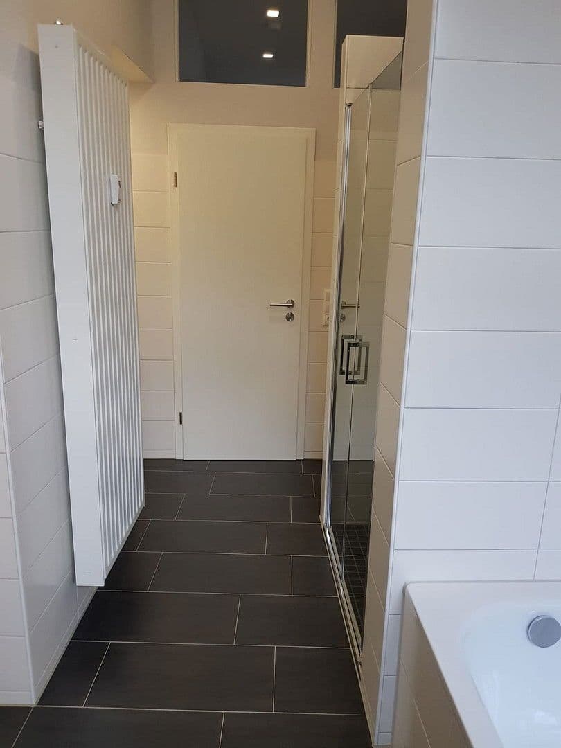 Pronájem bytu 3+1 85 m², Bahnhofstraße 2, Reichenbach, Sasko Pronájem bytu 3+1 85 m², Bahnhofstraße 2, Reichenbach, Sasko