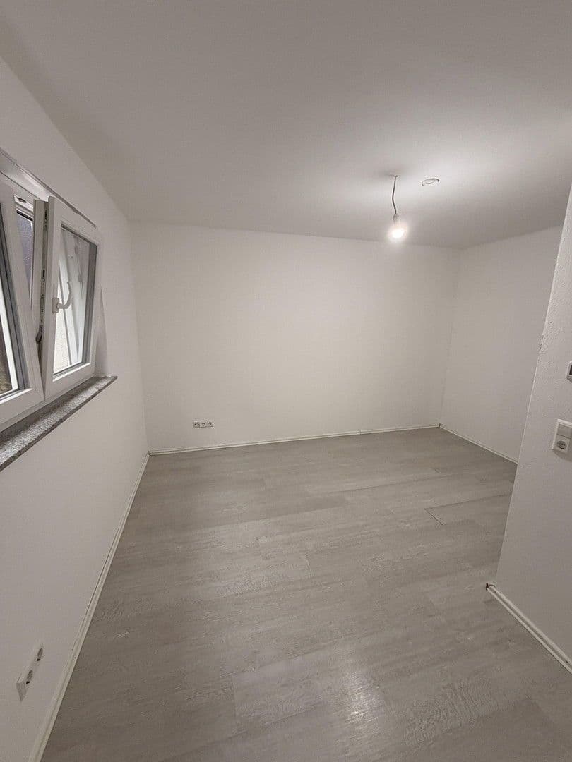 Pronájem bytu 4+kk 95 m², Bad Rappenau, Bádensko-Württembersko Pronájem bytu 4+kk 95 m², Bad Rappenau, Bádensko-Württembersko