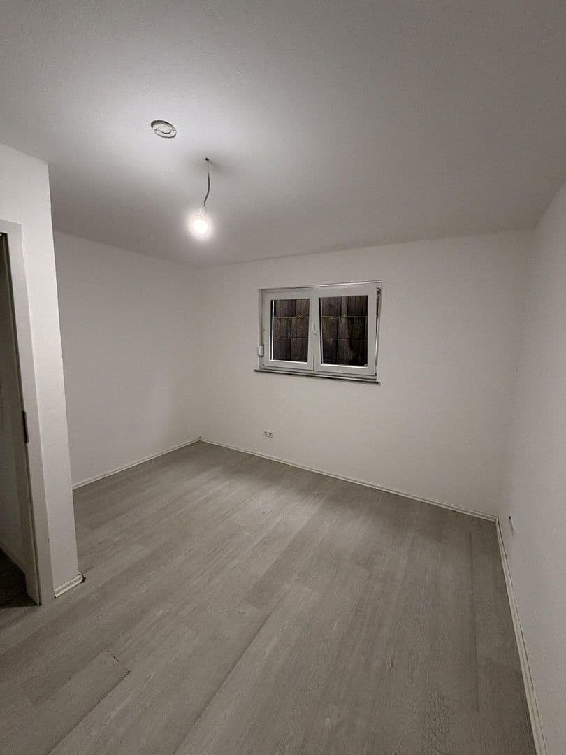 Pronájem bytu 4+kk 95 m², Bad Rappenau, Bádensko-Württembersko Pronájem bytu 4+kk 95 m², Bad Rappenau, Bádensko-Württembersko