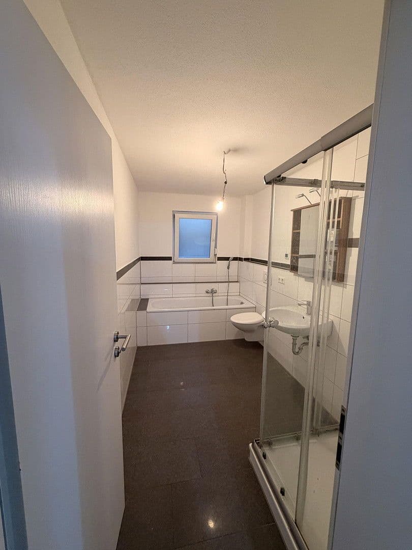 Pronájem bytu 4+kk 95 m², Bad Rappenau, Bádensko-Württembersko Pronájem bytu 4+kk 95 m², Bad Rappenau, Bádensko-Württembersko