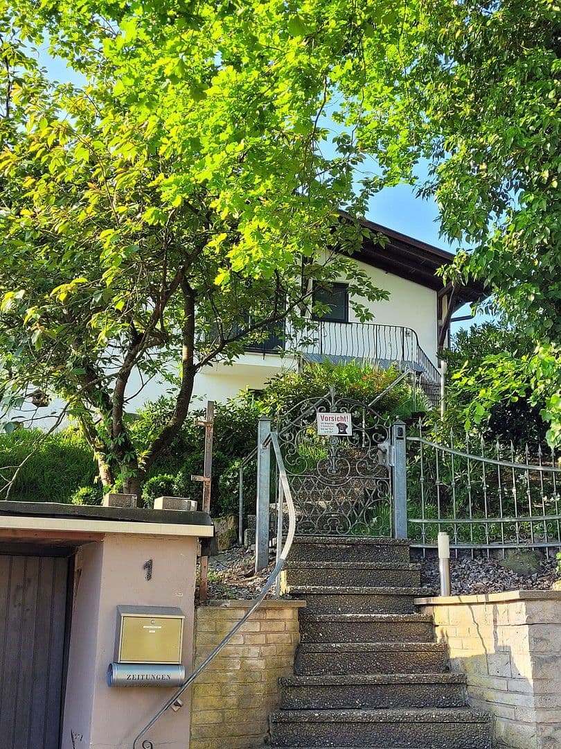 Prodej domu 152 m², pozemek 921 m², Heinersreuth, Bavorsko Prodej domu 152 m², pozemek 921 m², Heinersreuth, Bavorsko