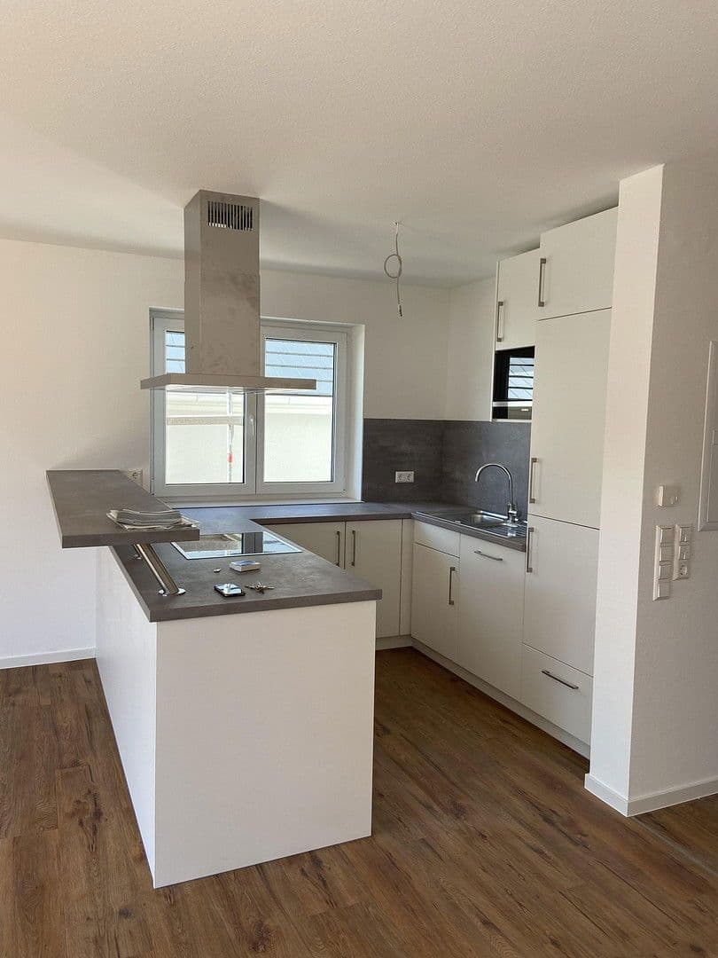 Pronájem bytu 3+1 81 m², Crailsheim, Bádensko-Württembersko Pronájem bytu 3+1 81 m², Crailsheim, Bádensko-Württembersko