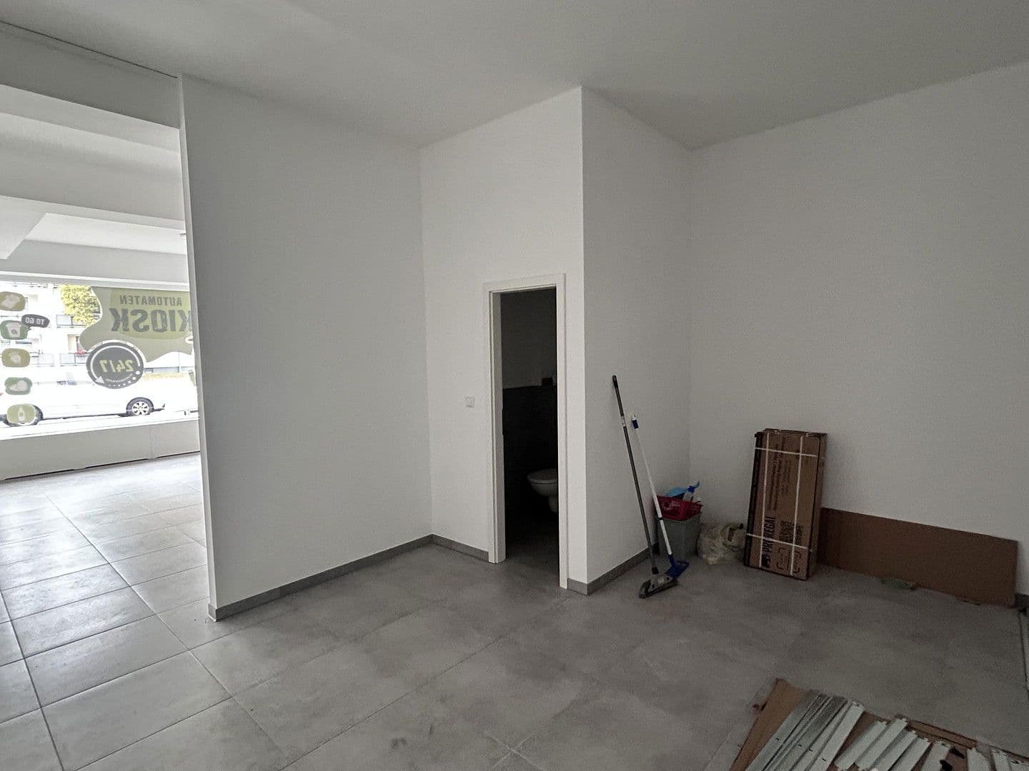 Pronájem nebytového prostoru 60 m², Reislinger Straße 10, Wolfsburg, Dolní Sasko Pronájem nebytového prostoru 60 m², Reislinger Straße 10, Wolfsburg, Dolní Sasko