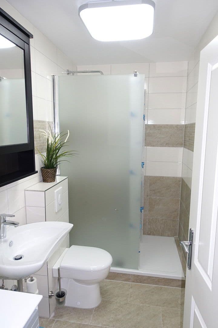 Pronájem bytu 2+1 46 m², Apothekergarten 3, Kröpelin, Mecklenburg-Vorpommern Pronájem bytu 2+1 46 m², Apothekergarten 3, Kröpelin, Mecklenburg-Vorpommern